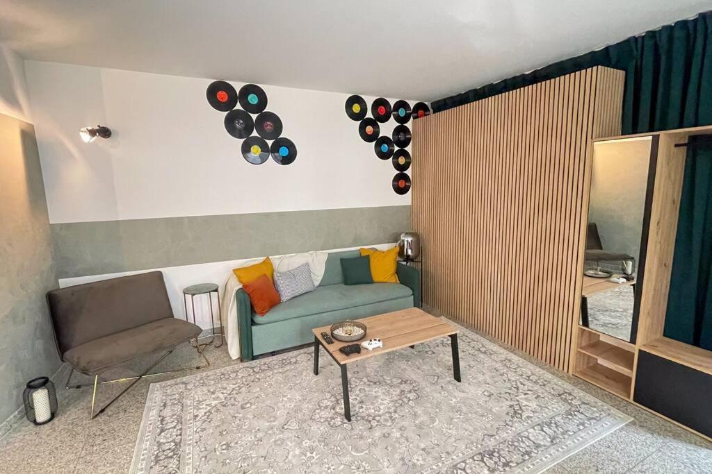 Modern L Netflix L Fast Wifi L Xbox Apartment